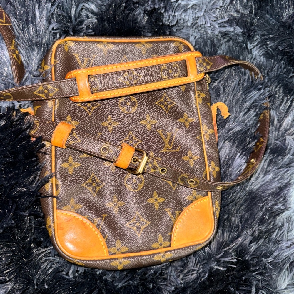 Louis Vuitton Danube Monogram Canvas MM Handbag